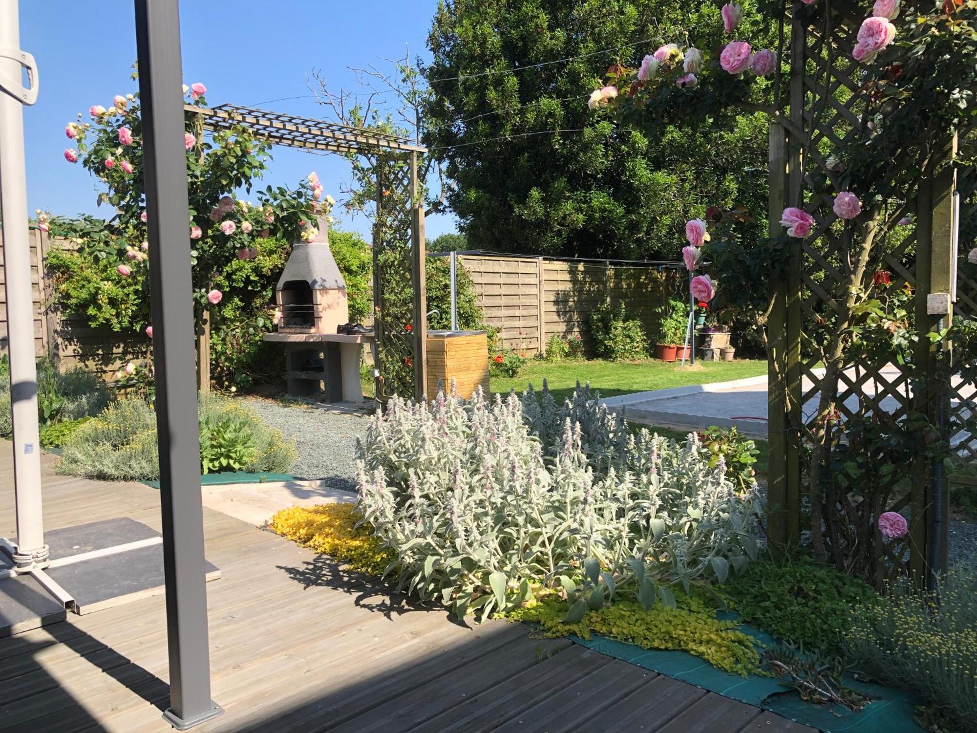 Les Hortensias Grand-Fougeray Exteriér fotografie